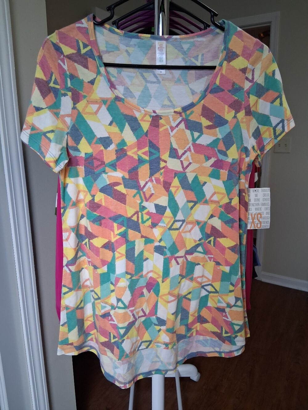 LuLaRoe Short Sleeve Scoop Neck Tee
